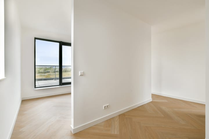 Photo 22 of Rosellestraat 61