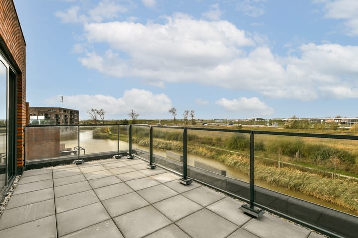 Photo 26 of Rosellestraat 61