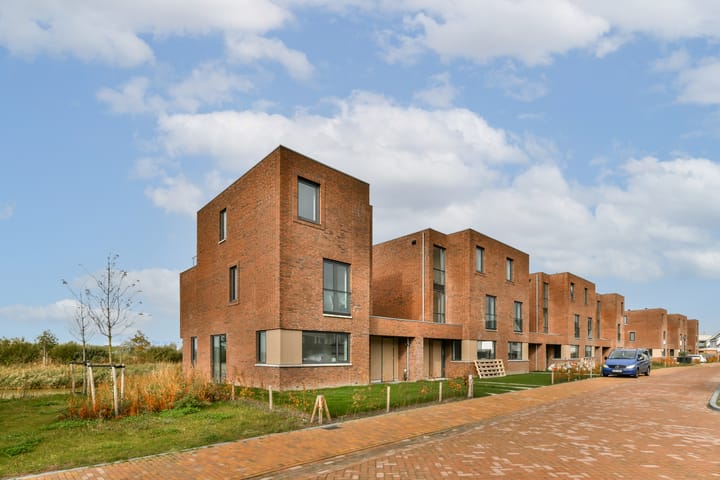 Photo 34 of Rosellestraat 61