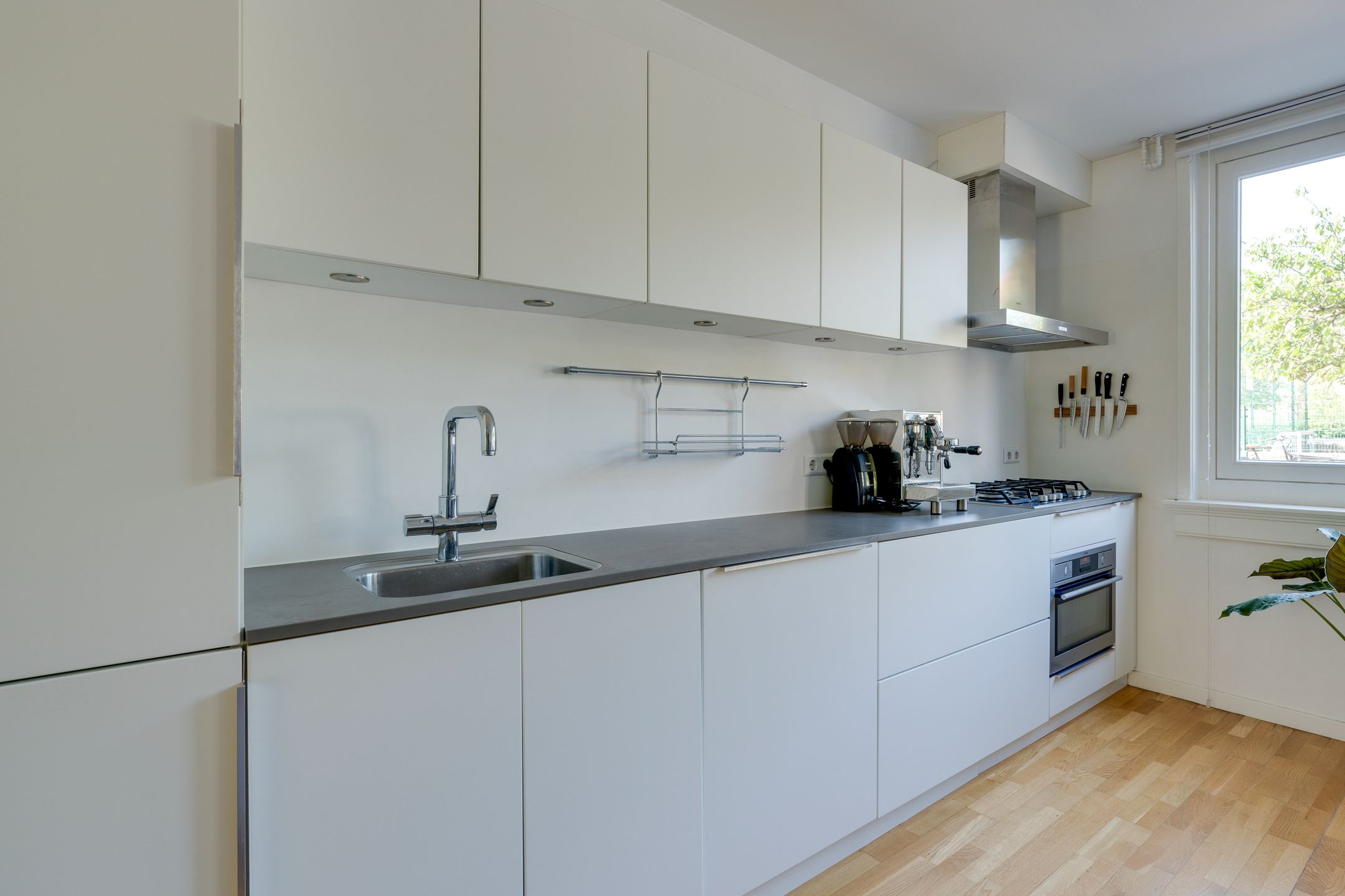 Foto 12 van Henriëtte Ronnerplein 9-H