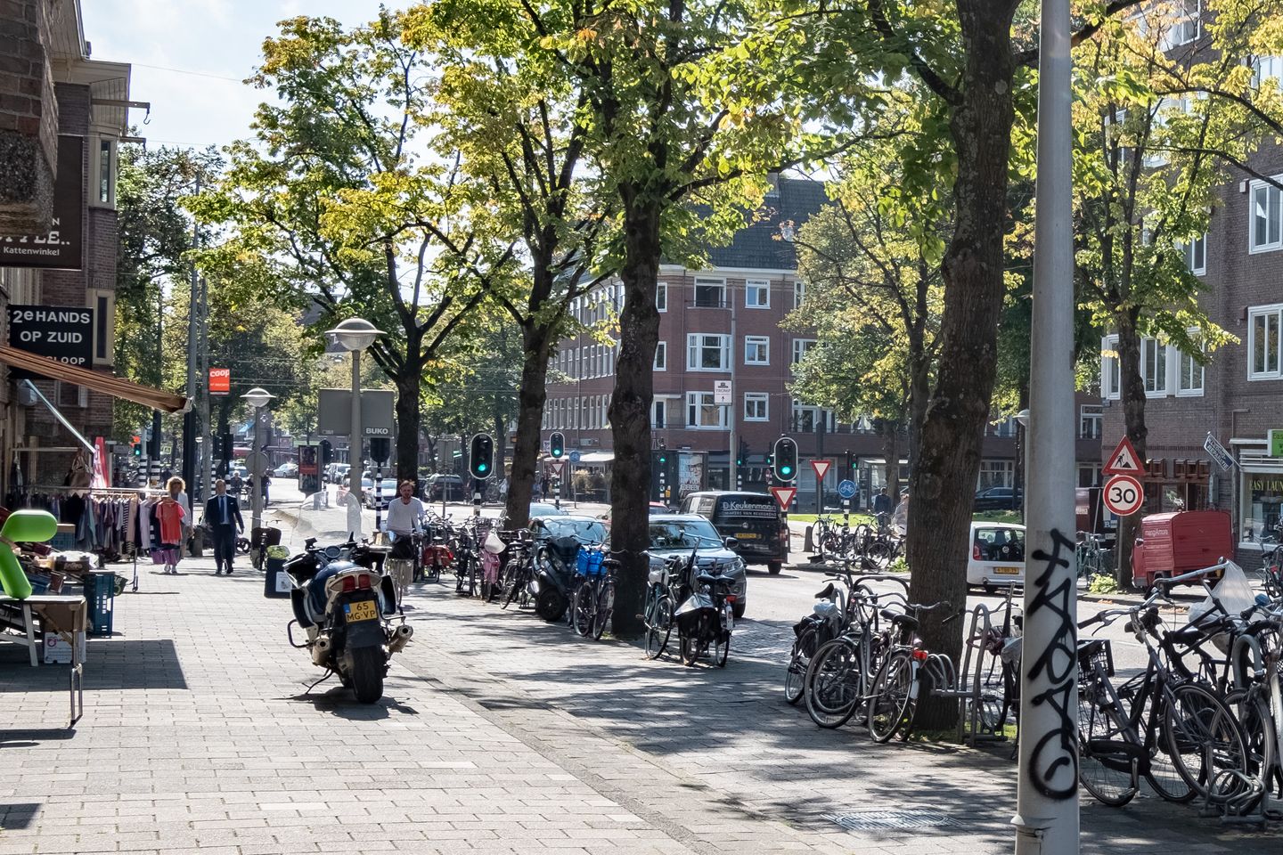 Foto 44 van Henriëtte Ronnerplein 9-H