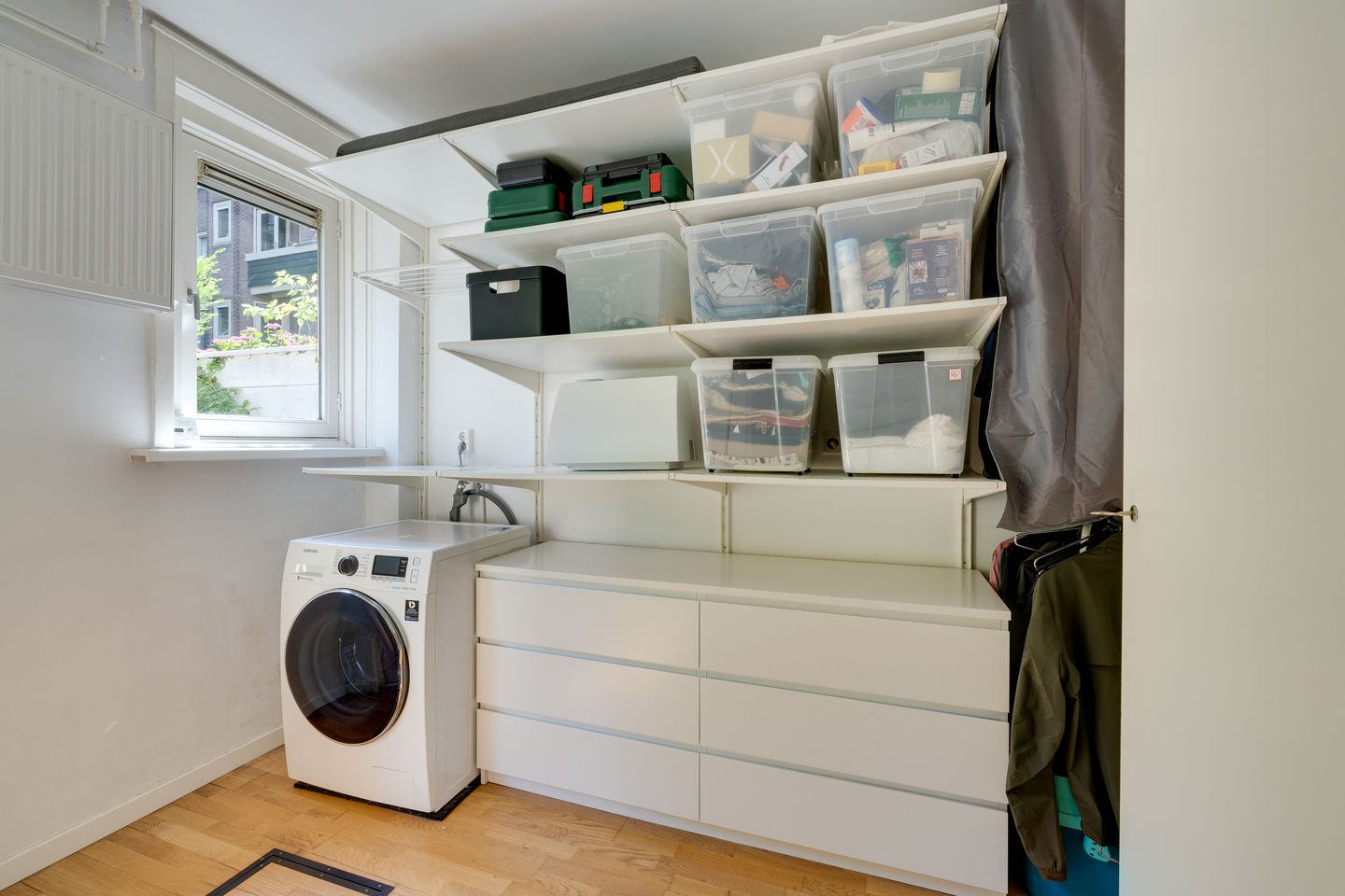 Foto 34 van Henriëtte Ronnerplein 9-H