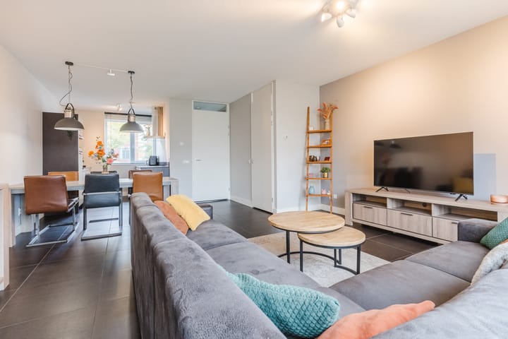 Foto 16 van Den Uylstraat 33