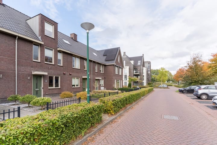 Foto 62 van Den Uylstraat 33