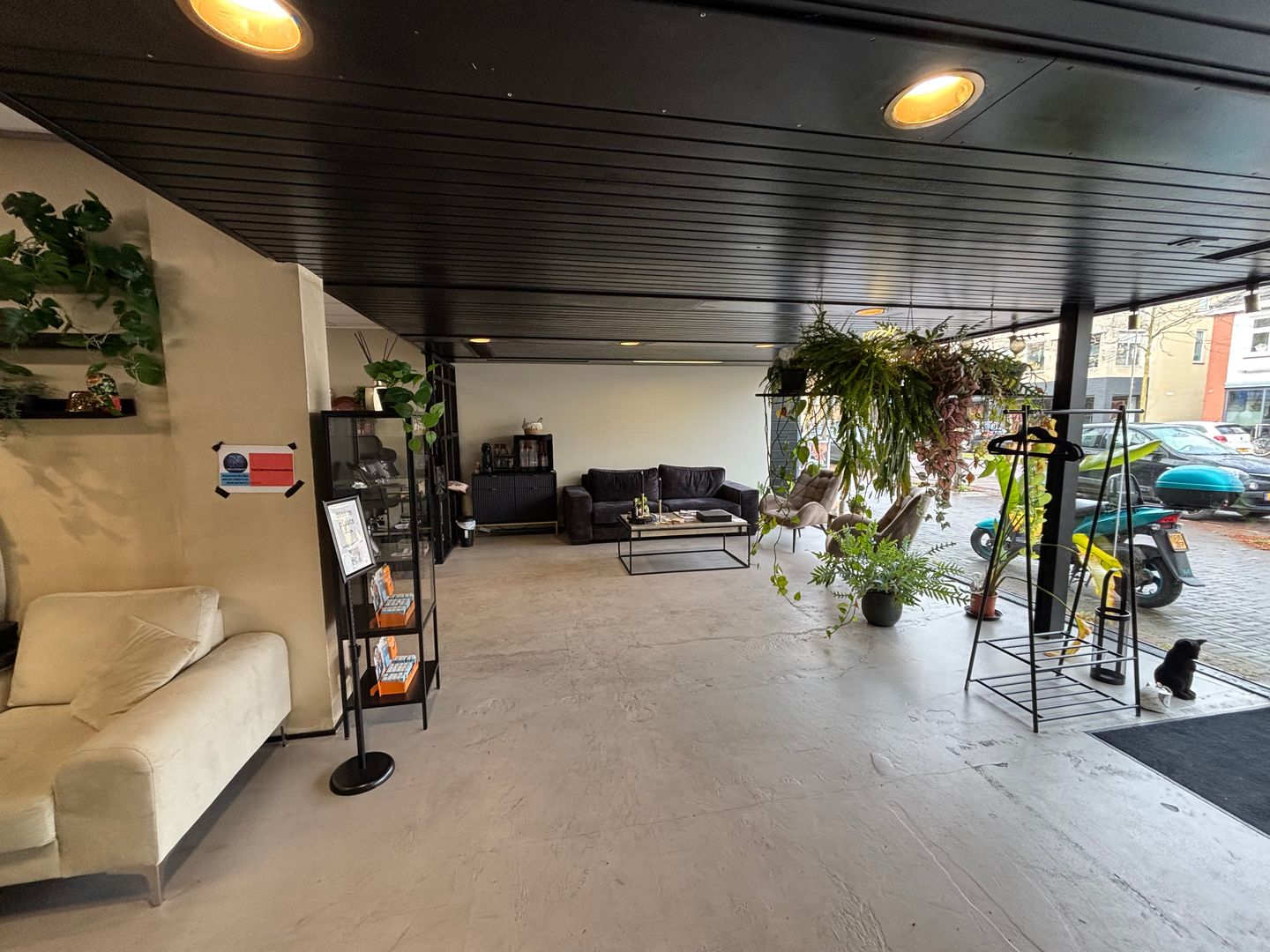 View photo 5 of Gronausestraat 1086