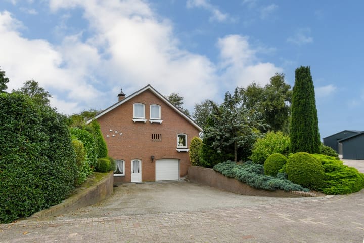 Foto 25 van Hoevenstraat 2