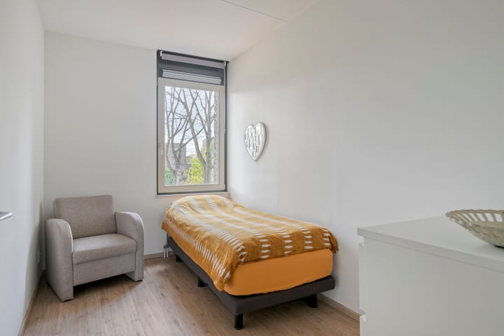 Foto 20 van Bosleeuwerik 50