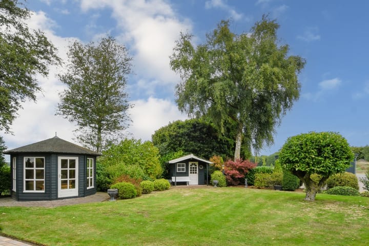 Foto 28 van Hoevenstraat 2