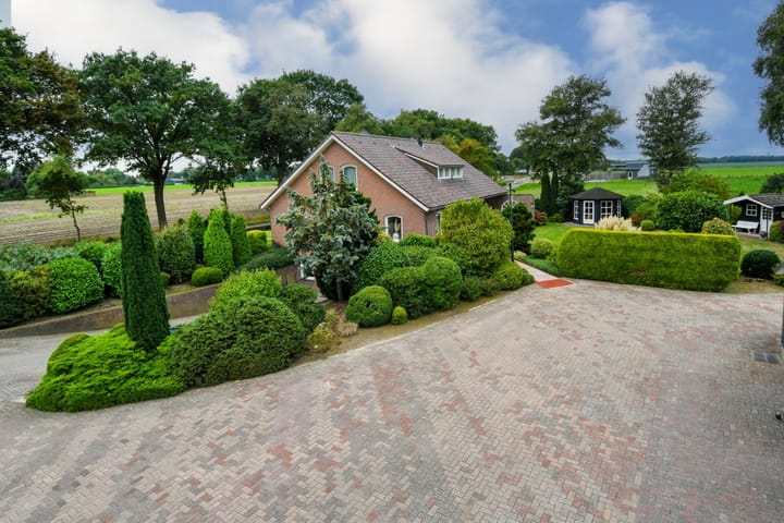 Foto 31 van Hoevenstraat 2