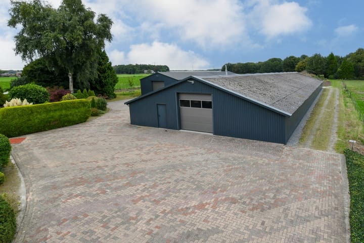 Foto 32 van Hoevenstraat 2