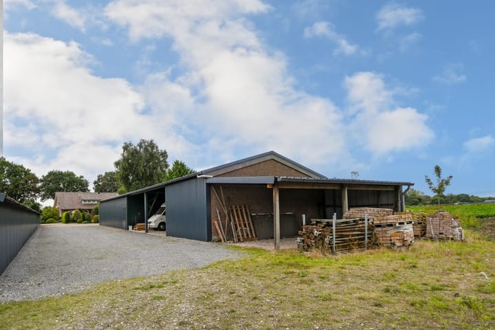 Foto 37 van Hoevenstraat 2