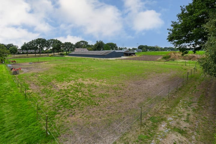 Foto 41 van Hoevenstraat 2