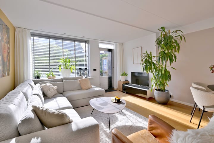 Foto 4 van Lauweriksplein 10