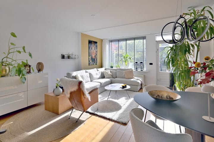 Foto 10 van Lauweriksplein 10