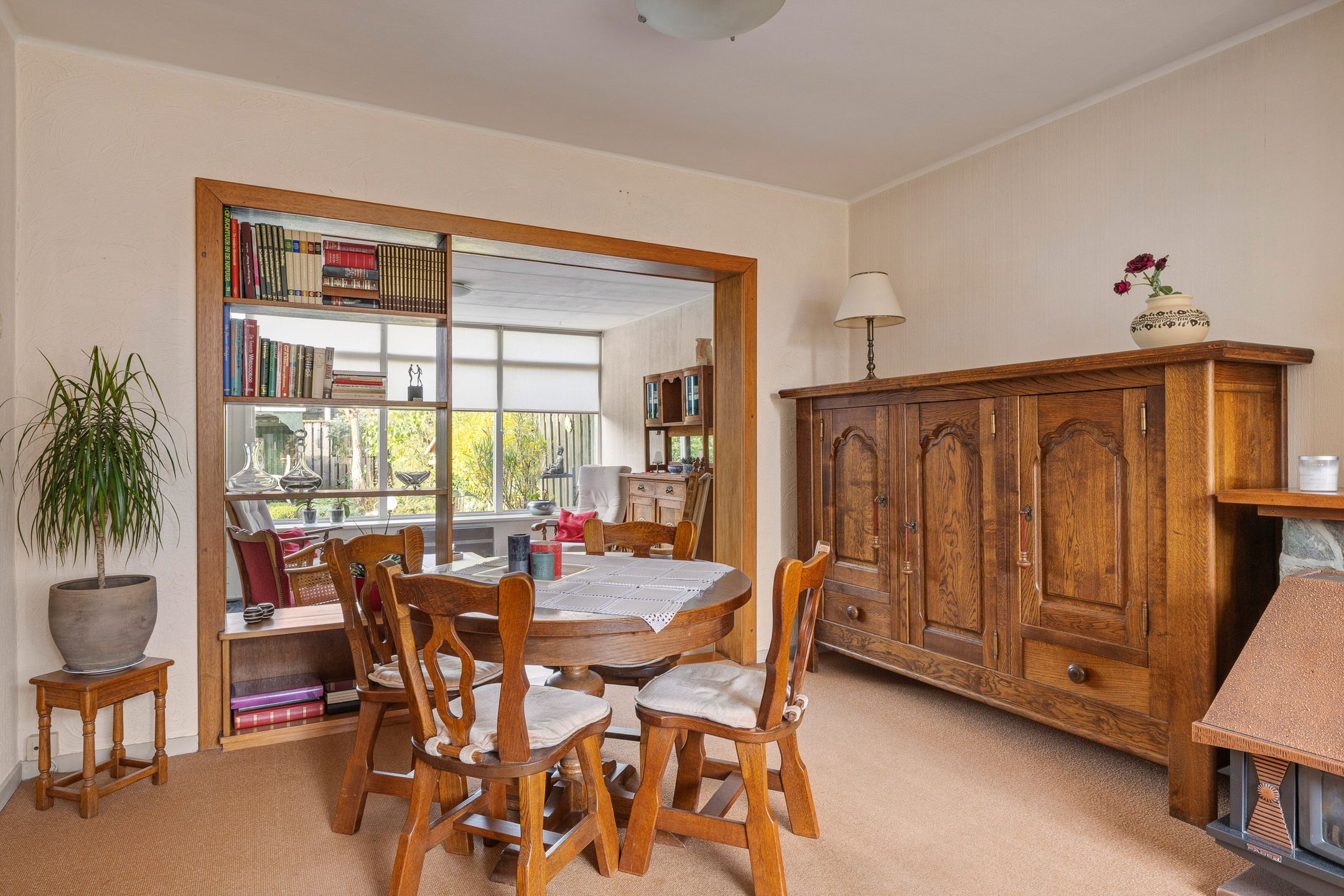 Foto 6 van Past. Esserstraat 9