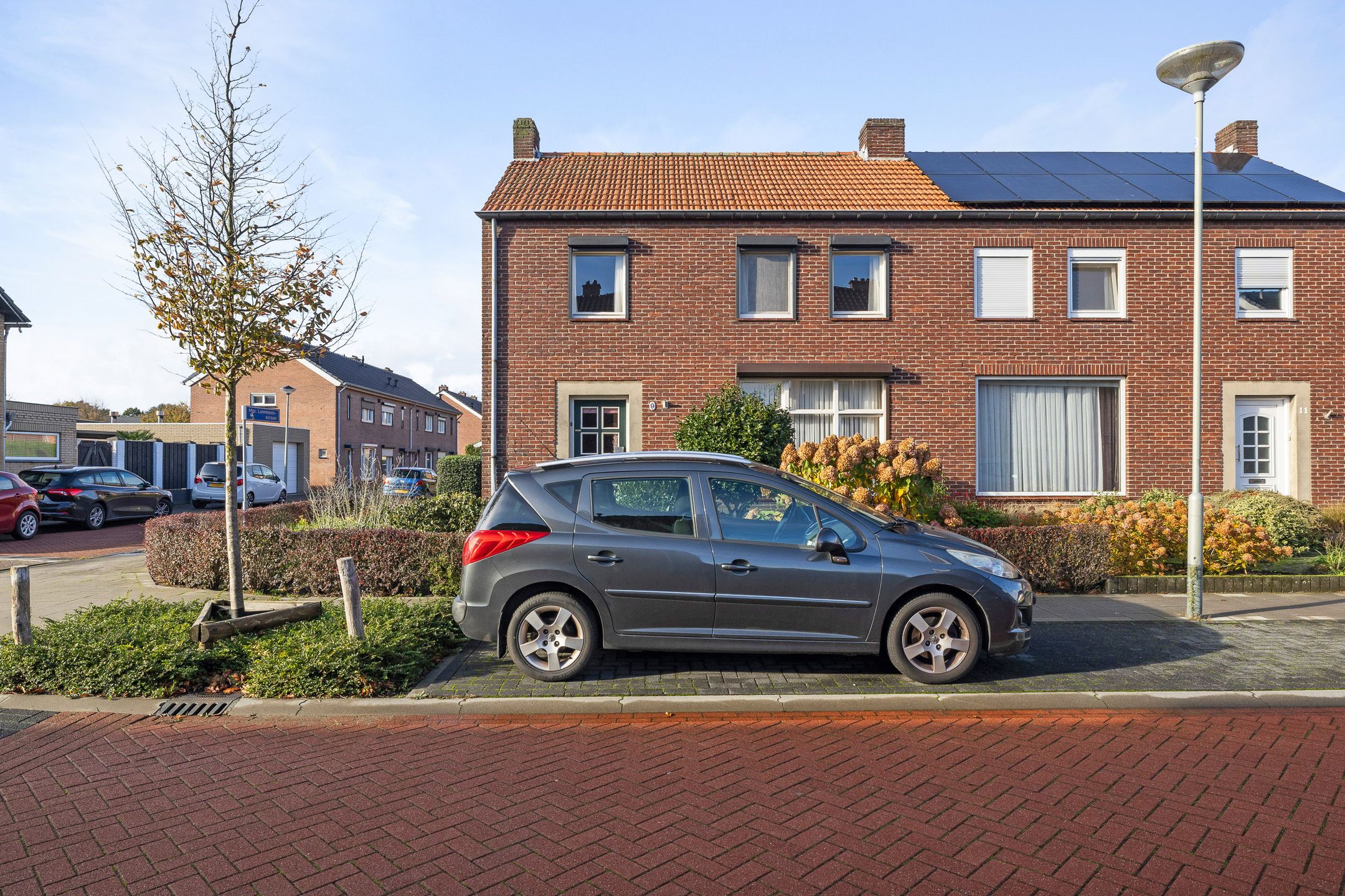 Foto 36 van Past. Esserstraat 9