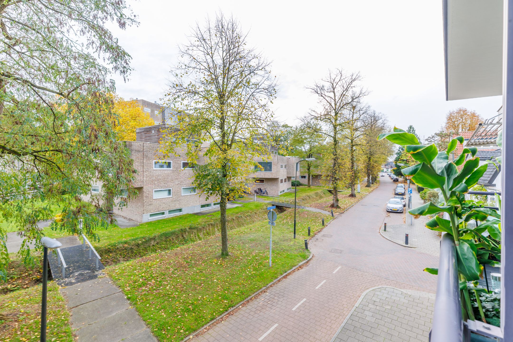 Foto 3 van Loolaan 7-A