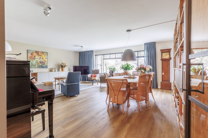 Photo 6 of Loolaan 7-A