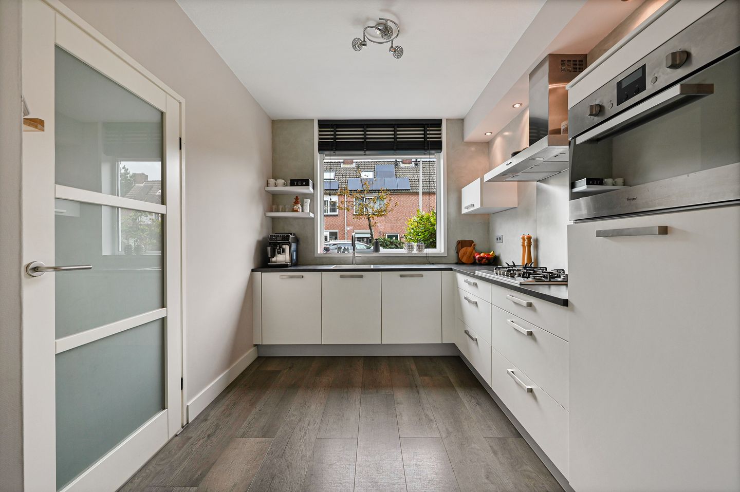 Photo 10 of Heliotroop 76