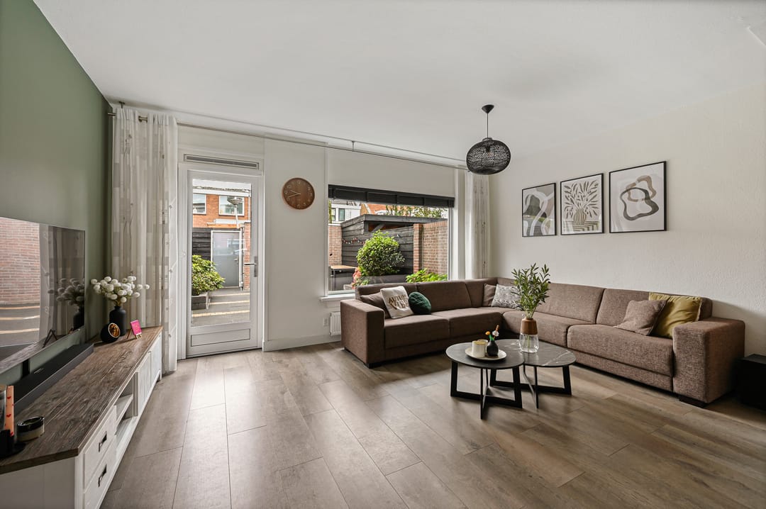 Photo 13 of Heliotroop 76