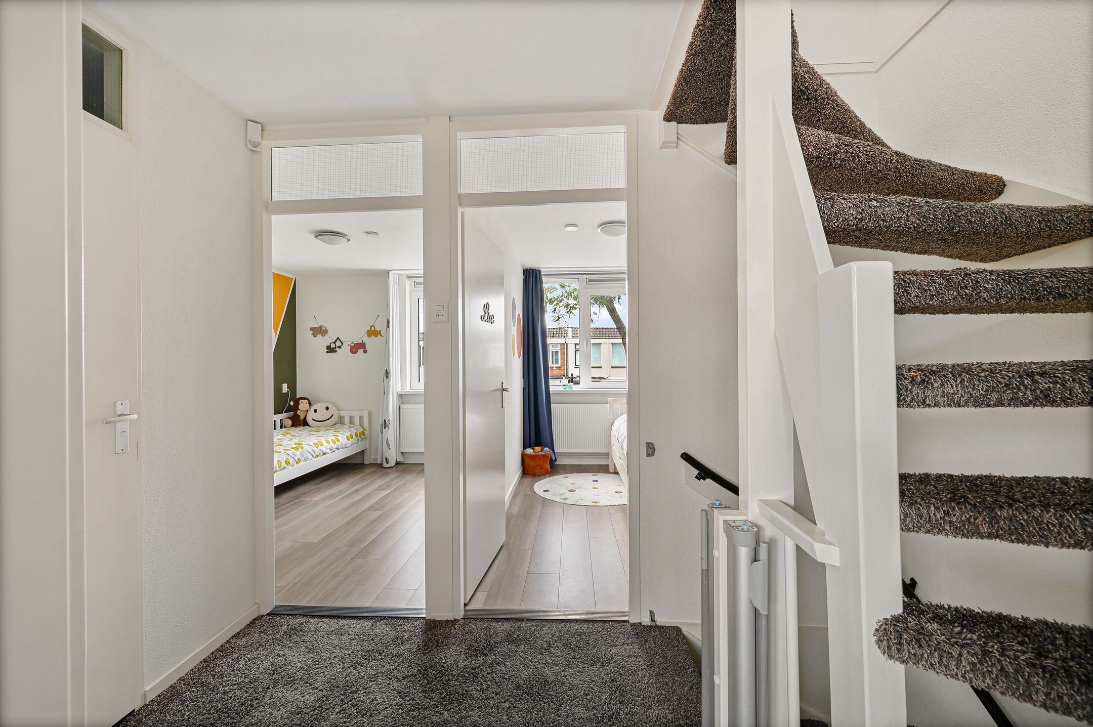 Photo 18 of Heliotroop 76