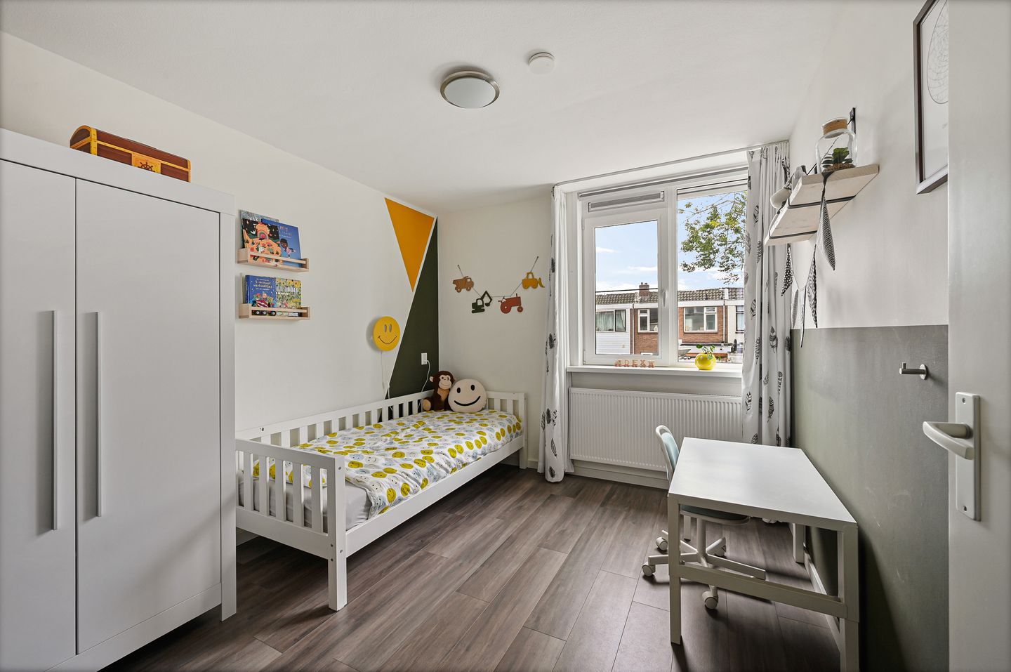 Photo 19 of Heliotroop 76