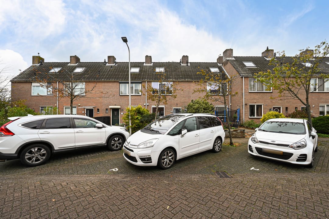 Photo 23 of Heliotroop 76