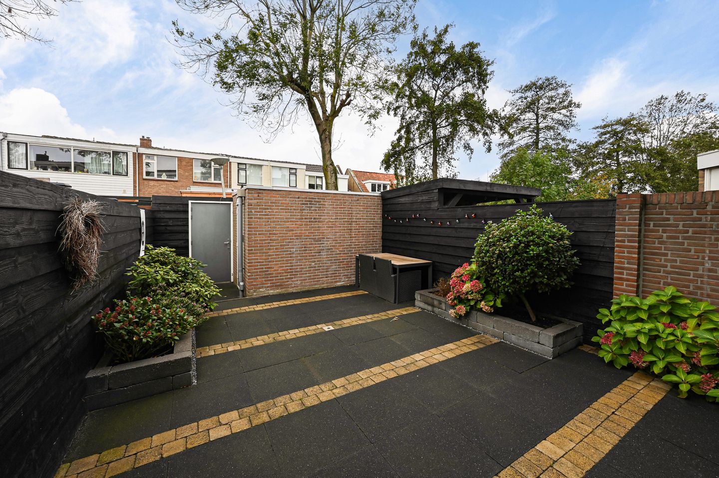 Photo 25 of Heliotroop 76