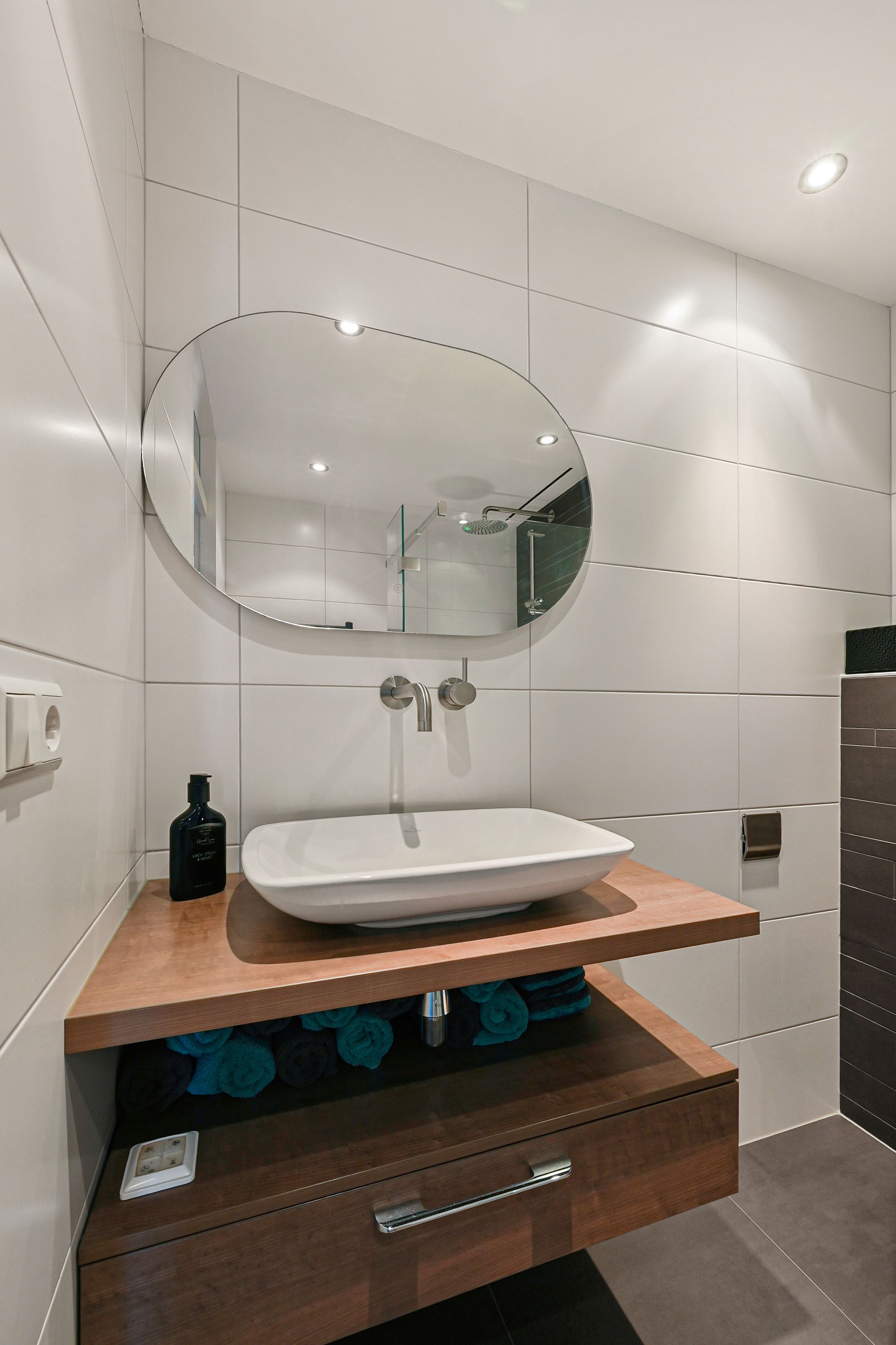 Photo 30 of Heliotroop 76