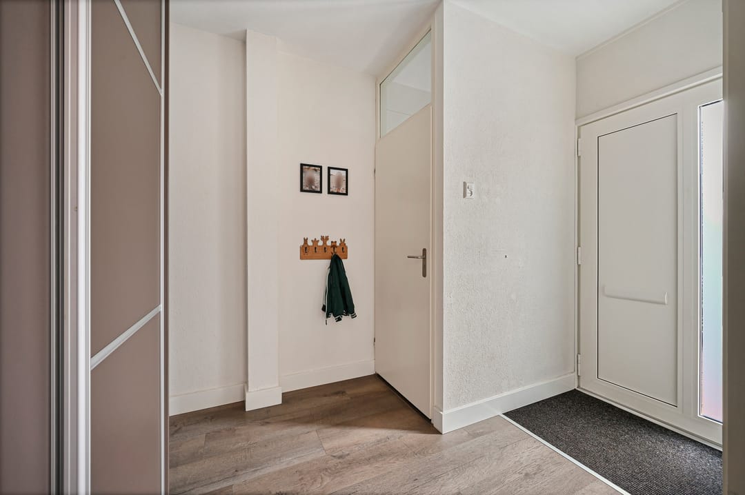 Photo 8 of Heliotroop 76