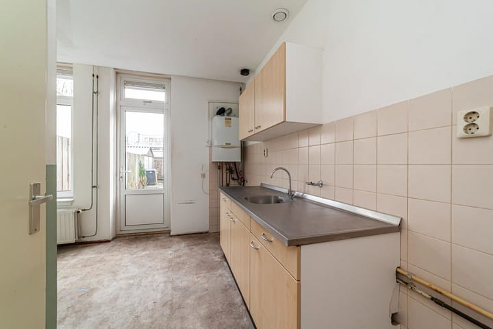 Foto 7 van Van Hasseltstraat 108