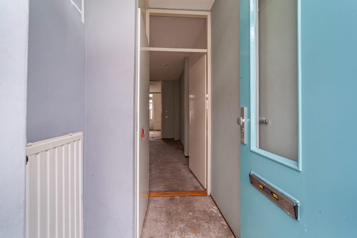 Foto 2 van Van Hasseltstraat 108