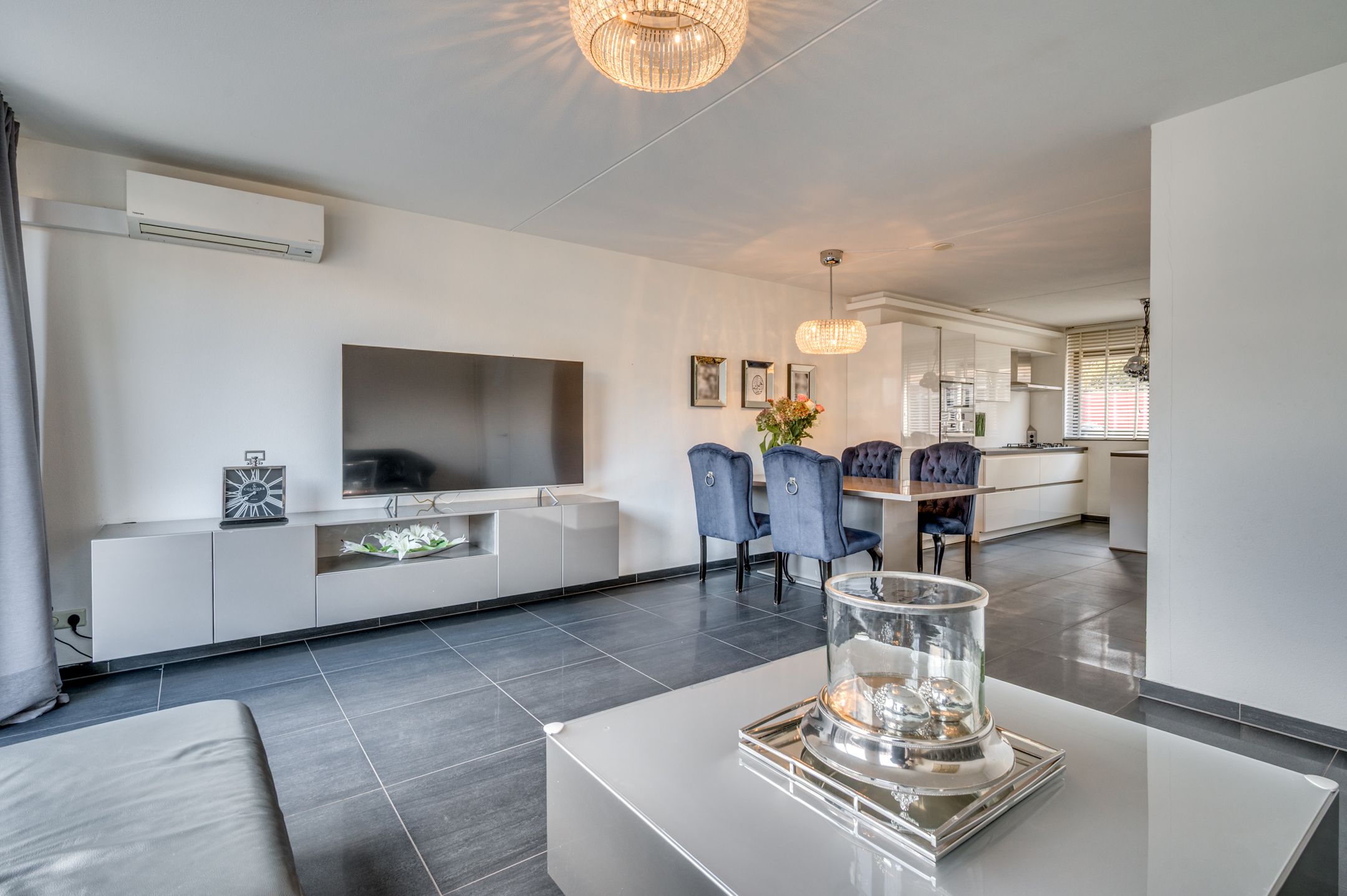 Foto 12 van Vrouw Traasstraat 17