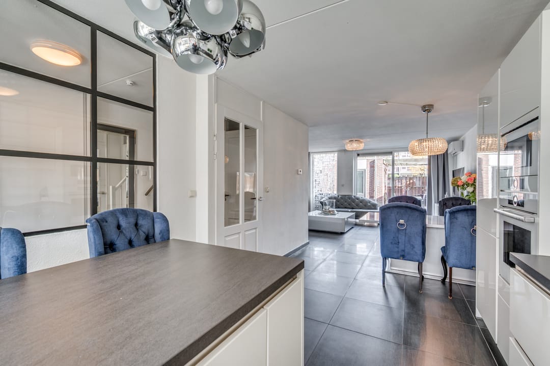 Foto 17 van Vrouw Traasstraat 17