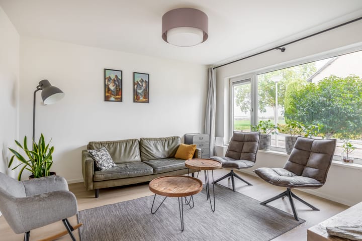 Photo 2 of Pinksterbloemstraat 9