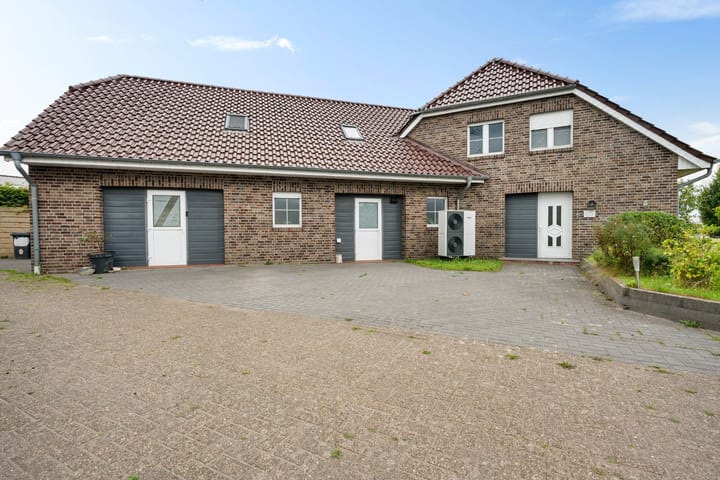 Photo 2 of Stelmaker 30