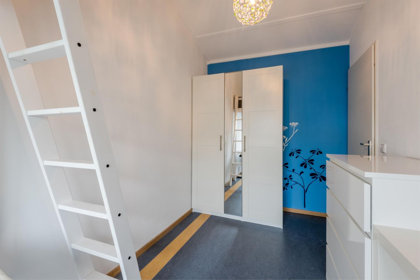 Photo 25 of Maurice Chevalierstraat 6