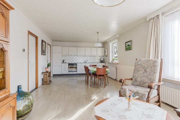 Foto 14 van Mereltjesstraat 12