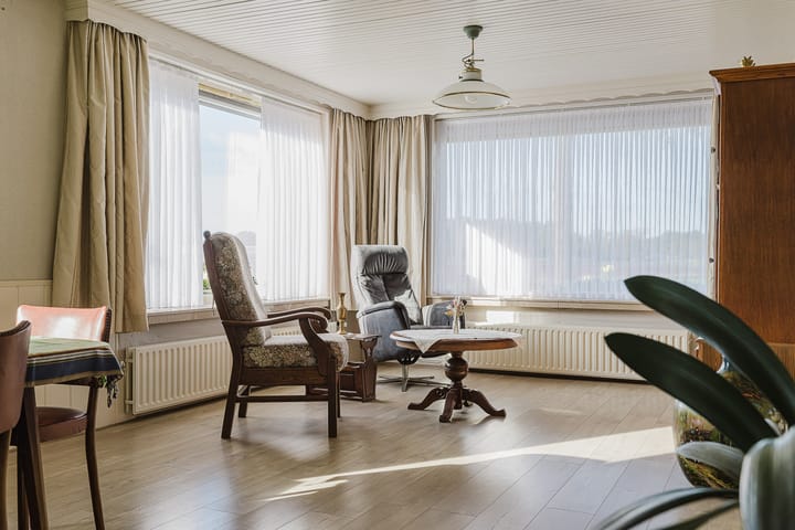 Foto 15 van Mereltjesstraat 12