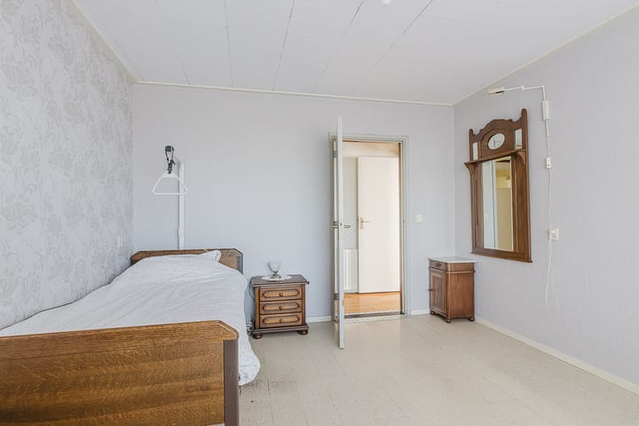 Foto 18 van Mereltjesstraat 12