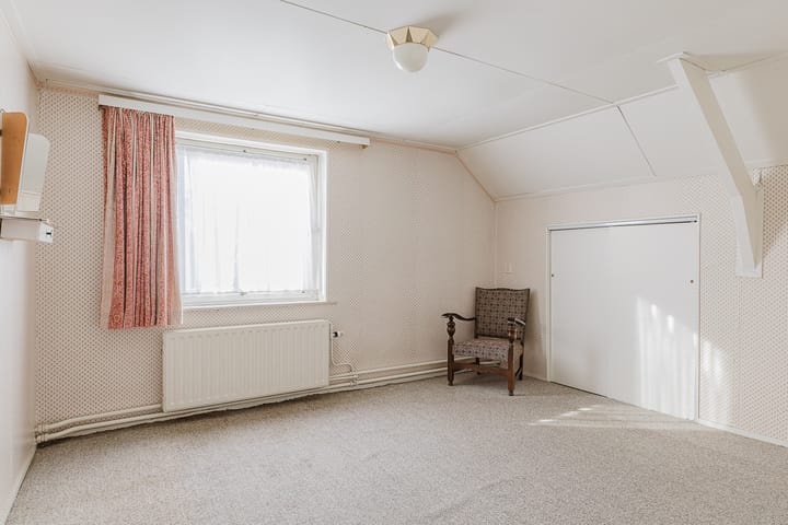 Foto 25 van Mereltjesstraat 12