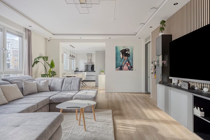 Tussenbuurt 93 main image