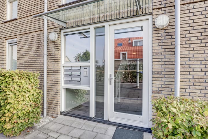 Photo 6 of Zwedenstraat 28