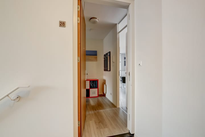 Photo 9 of Zwedenstraat 28