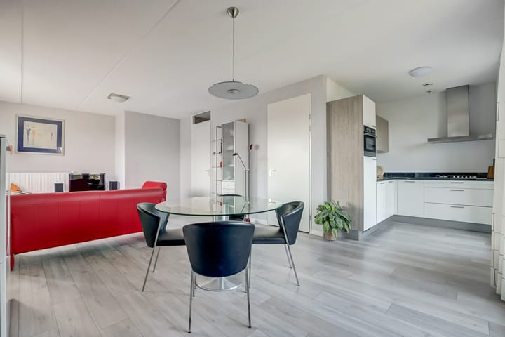 Photo 16 of Zwedenstraat 28