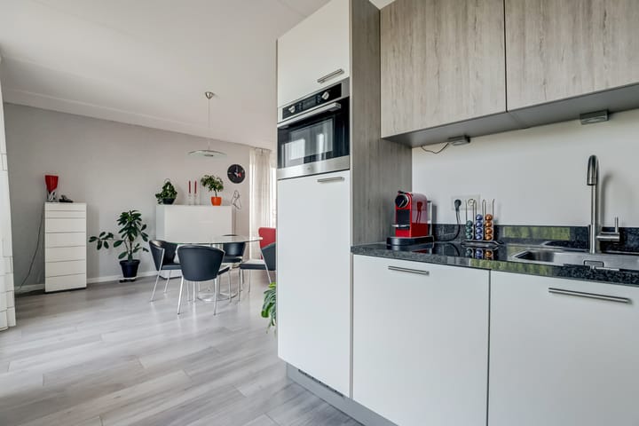 Photo 18 of Zwedenstraat 28