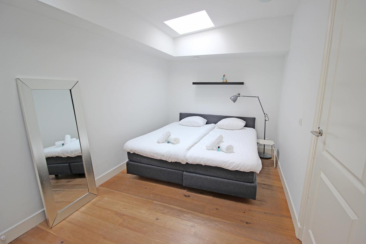 Photo 9 of Fokke Simonszstraat 42-H
