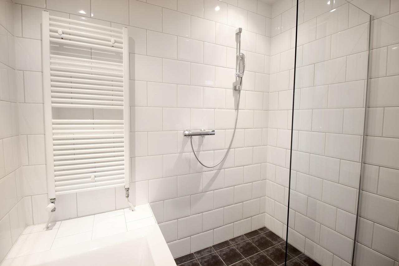 Photo 12 of Fokke Simonszstraat 42-H