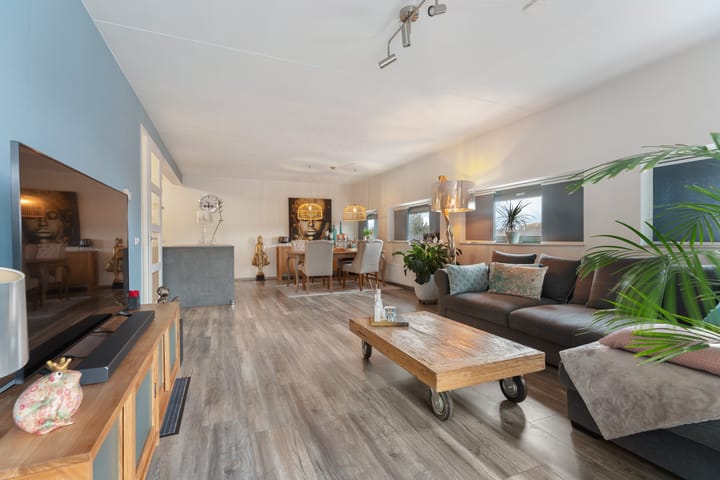 Photo 2 of Abe Lenstrahof 12