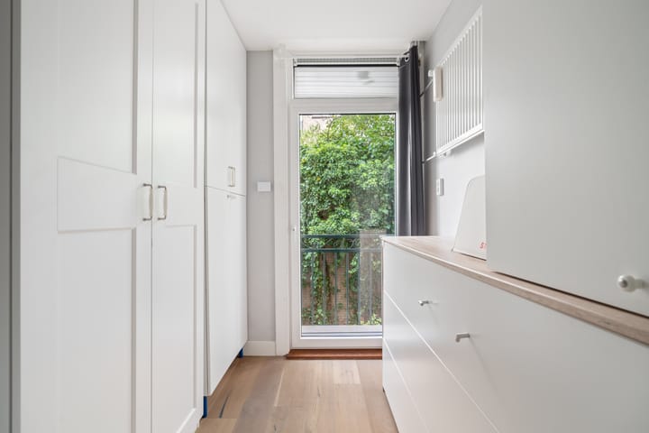 Foto 11 van Govert Flinckstraat 265-H